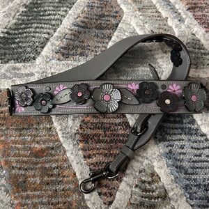 RARE Authentic Coach 1941 Tea Rose Floral Appliqué Glitter Leather Strap.